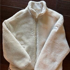 ALO Yoga Cream Sherpa Jacket